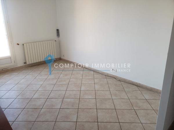 Appartement
                                                                                                                                                                                                                                                                                                                        5 pièce(s)                                                                                                                                                                                                          4 chambre(s)                                                                                                                                                                                                          82.25  m²