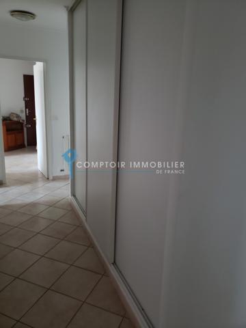 Appartement
                                                                                                                                                                                                                                                                                                                        5 pièce(s)                                                                                                                                                                                                          4 chambre(s)                                                                                                                                                                                                          82.25  m²