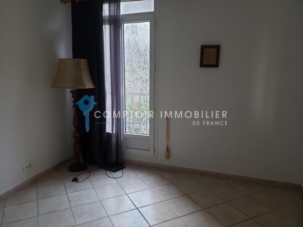 Appartement
                                                                                                                                                                                                                                                                                                                        5 pièce(s)                                                                                                                                                                                                          4 chambre(s)                                                                                                                                                                                                          82.25  m²