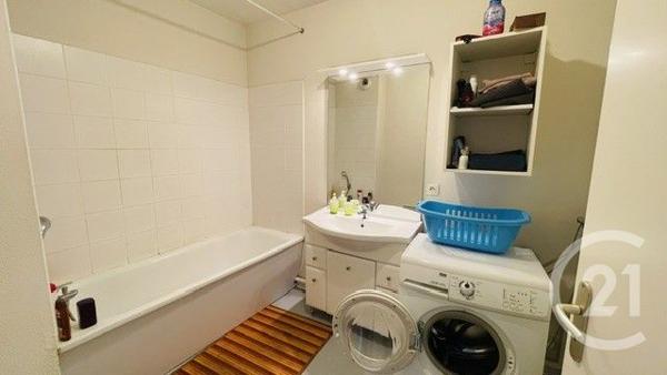 Appartement F3 à vendre  3 pièces - 64 m 2   LANGON  - 33