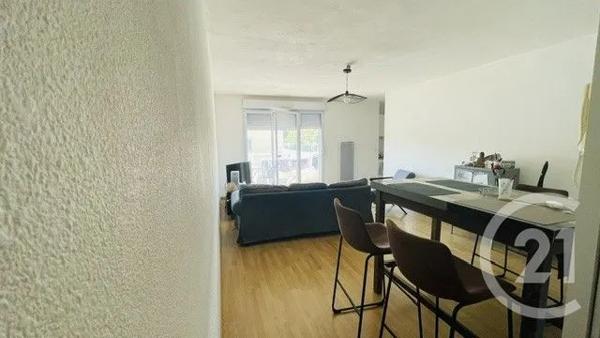 Appartement F3 à vendre  3 pièces - 64 m 2   LANGON  - 33