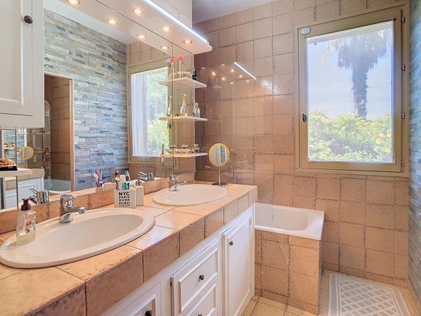 Maison MURET 10 min - 8 pièces 175 m2