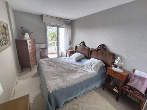 T3 avec grande terrasse, garage et grenier