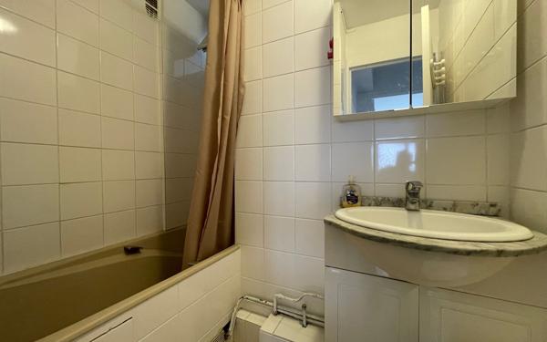 Appartement à vendre    3 pièces • 50,37 m2 Maisons-Alfort