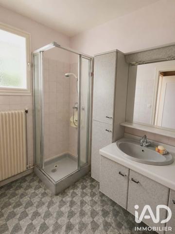 Maison à vendre 4 pièces 75,1 m² Neuville-aux-Bois