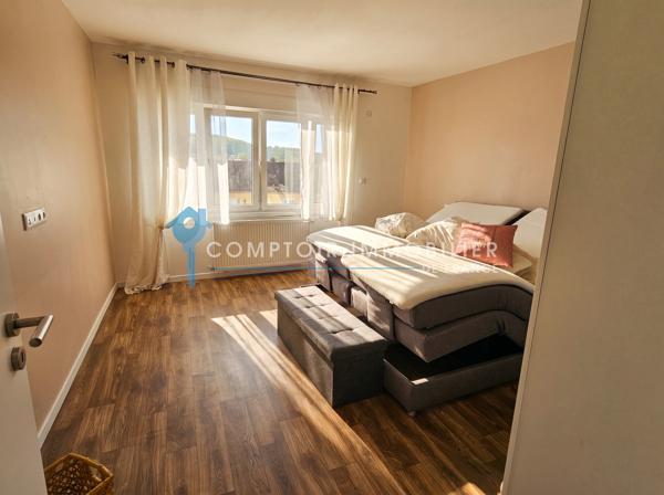 Maison
                                                                                                                                                                                                                                                                                                                        5 pièce(s)                                                                                                                                                                                                          3 chambre(s)                                                                                                                                                                                                          122  m²
