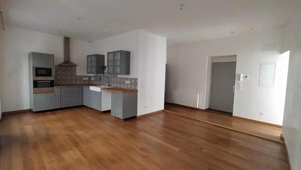 Appartement à louer 3 pièces 61.52m²