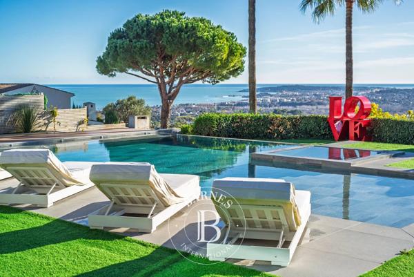 Villeneuve-Loubet, Villa 5 Chambres -  397 m² à vendre