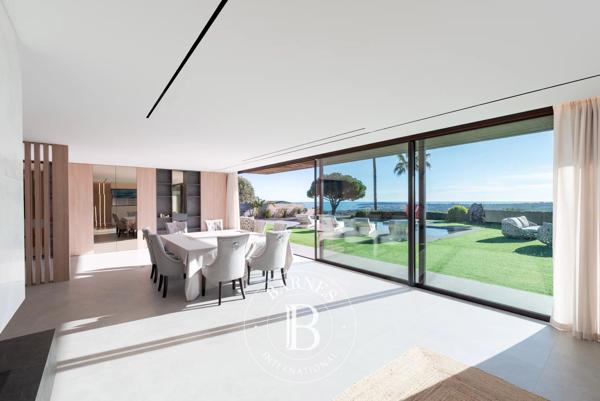 Villeneuve-Loubet, Villa 5 Chambres -  397 m² à vendre