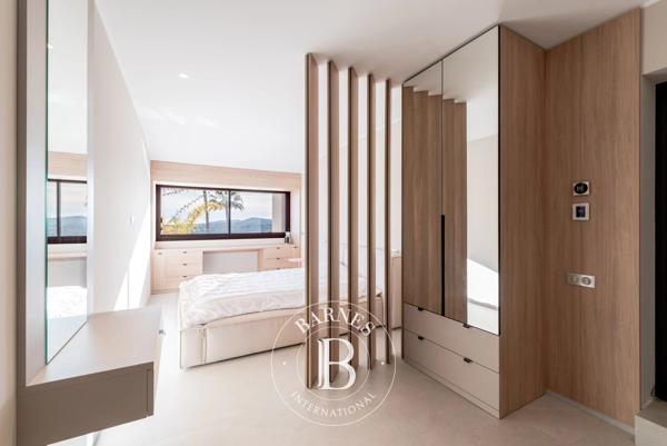Villeneuve-Loubet, Villa 5 Chambres -  397 m² à vendre