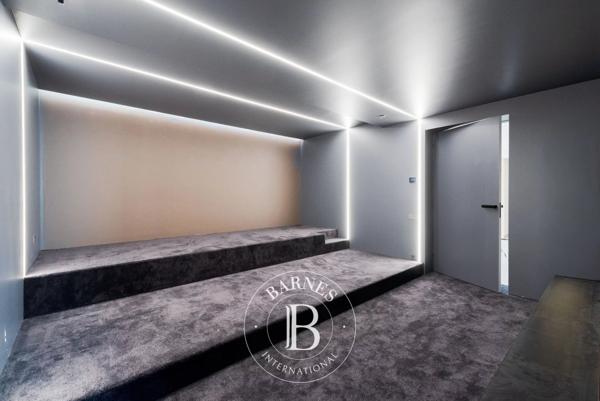 Villeneuve-Loubet, Villa 5 Chambres -  397 m² à vendre
