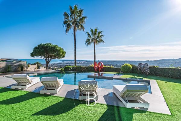 Villeneuve-Loubet, Villa 5 Chambres -  397 m² à vendre