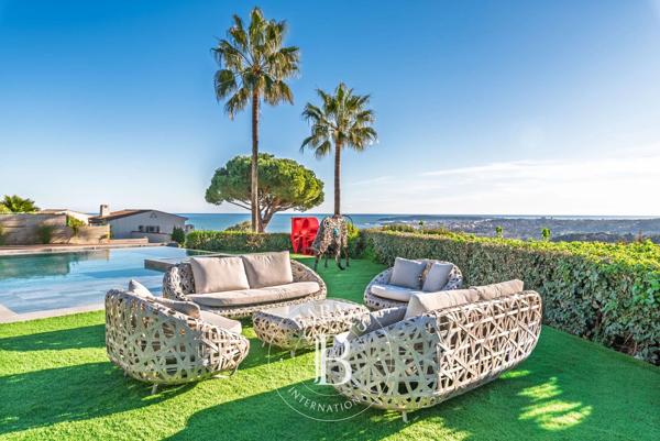 Villeneuve-Loubet, Villa 5 Chambres -  397 m² à vendre