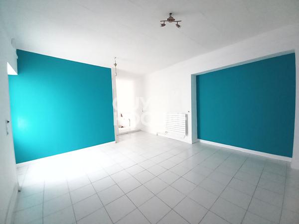 Local commercial Gagny 1 pièces 34.47 m2