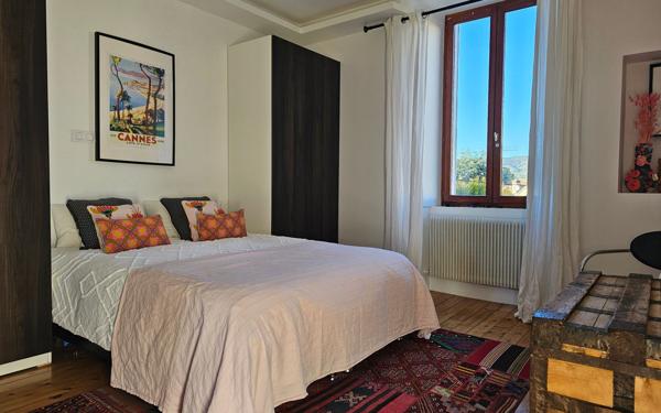 Appartement à vendre    3 pièces • 97,74 m2 Saint-Chamond