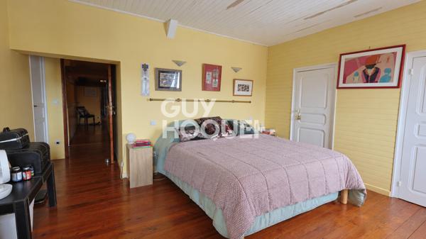 Maison à vendre de 8 pièces de 222.1 m²