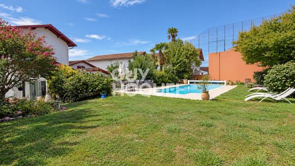 Maison à vendre de 8 pièces de 222.1 m²