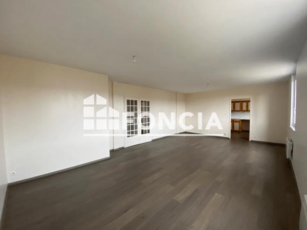 Location Appartement 5 pièces 108.85 m² - 6 A 12 AVENUE G.CORNEAU Charleville-mezieres 08000