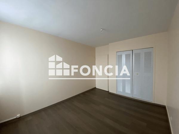 Location Appartement 5 pièces 108.85 m² - 6 A 12 AVENUE G.CORNEAU Charleville-mezieres 08000