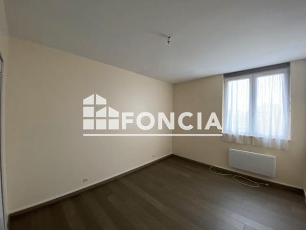 Location Appartement 5 pièces 108.85 m² - 6 A 12 AVENUE G.CORNEAU Charleville-mezieres 08000