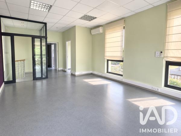 Murs commerciaux  à vendre 200 m² Gond-Pontouvre