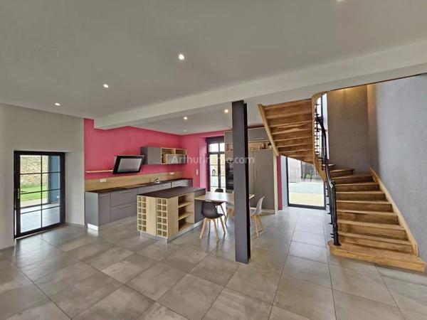 Vente Maison 9 pièces 225 m2 à Guingamp