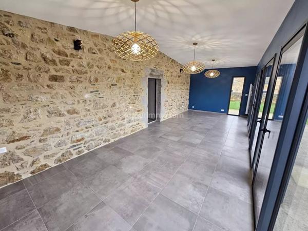 Vente Maison 9 pièces 225 m2 à Guingamp