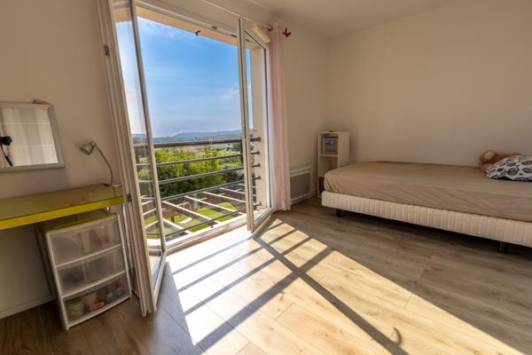 Agréable maison dans domaine sécurisé