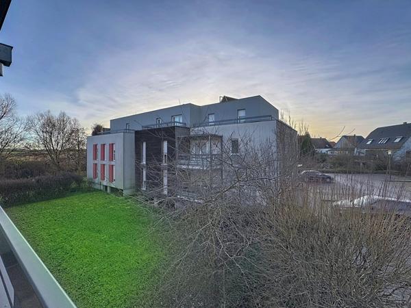 LIPSHEIM - 2 pièces avec balcon, garage et parking