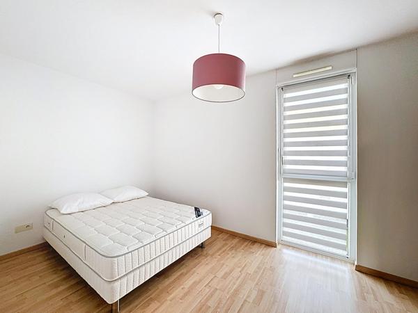 LIPSHEIM - 2 pièces avec balcon, garage et parking