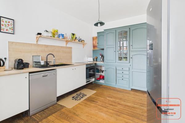 MAISON 4 CHAMBRES AU COEUR DU VILLAGE AVEC JARDIN