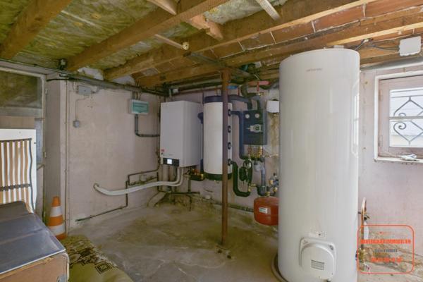 MAISON 4 CHAMBRES AU COEUR DU VILLAGE AVEC JARDIN