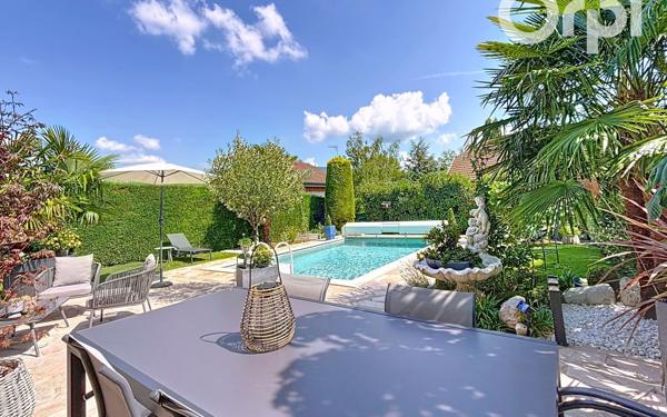 Maison à vendre    5 pièces • 140 m2 Ville-la-Grand