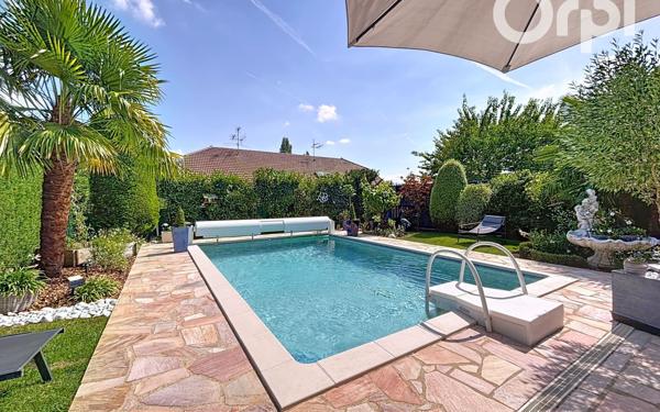 Maison à vendre    5 pièces • 140 m2 Ville-la-Grand