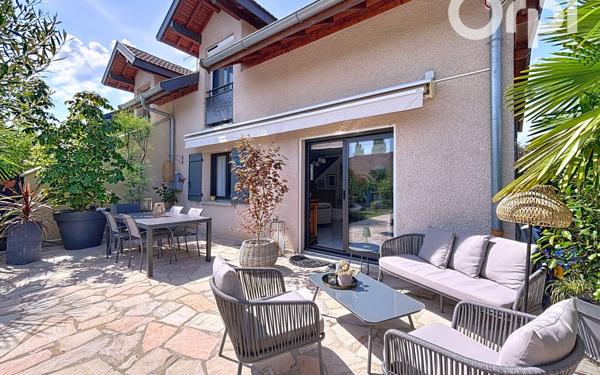 Maison à vendre    5 pièces • 140 m2 Ville-la-Grand