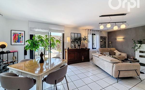 Maison à vendre    5 pièces • 140 m2 Ville-la-Grand