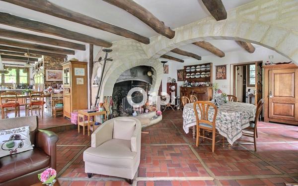 Maison à vendre    7 pièces • 239 m2 Grigny