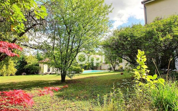 Maison à vendre    7 pièces • 239 m2 Grigny