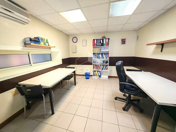 Bureaux / Local commercial à vendre à Marseille - 13004