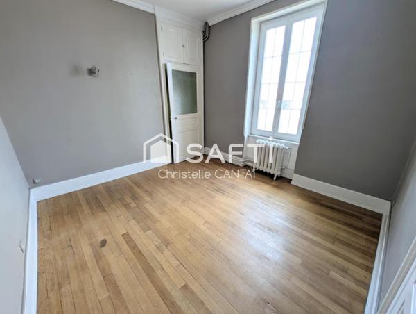 Maison 180 m², 4 chambres, garage terrain clos.