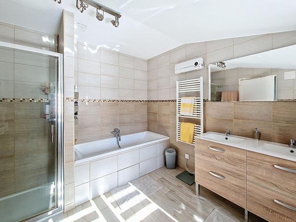 Maison Doue En Anjou 3 pièce(s)