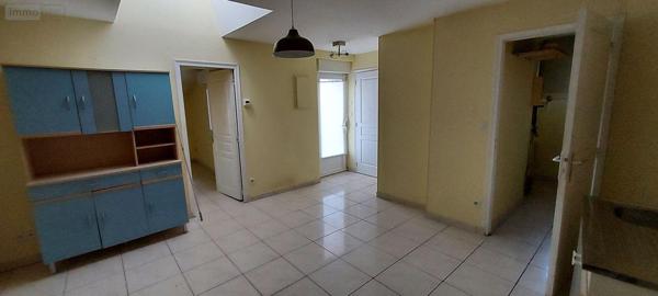 Maison à vendre à Cossé-le-Vivien en Mayenne (53230), ref : 53034-73