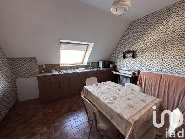 Maison traditionnelle 5 pièces de 118 m² à Treffiagat (29730)