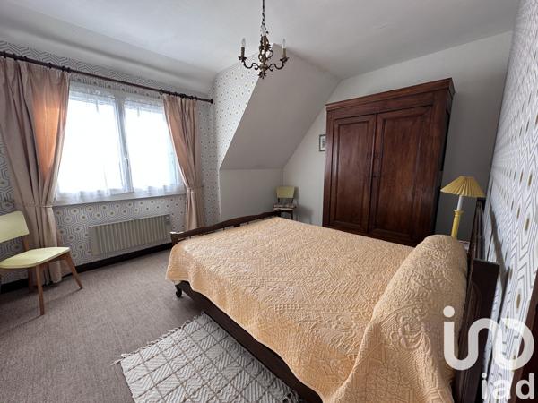 Maison traditionnelle 5 pièces de 118 m² à Treffiagat (29730)