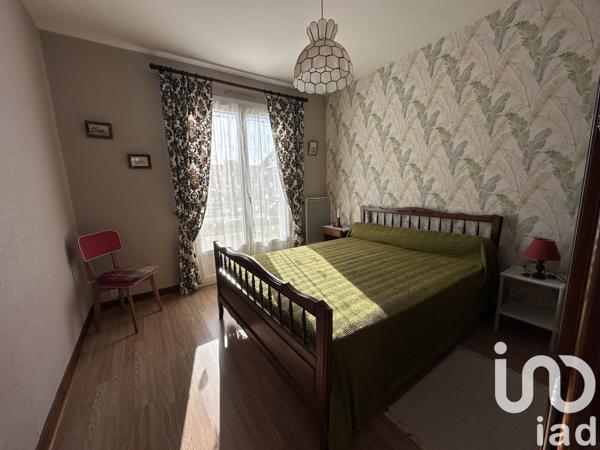 Maison traditionnelle 5 pièces de 118 m² à Treffiagat (29730)