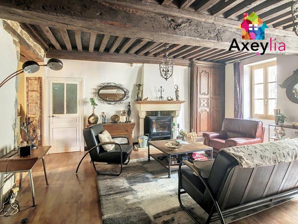 Charolles (71120) A VENDRE- CHAROLLES- MAISON FAMILIALE AVEC 5 GRANDES CHAMBRES ET JARDIN