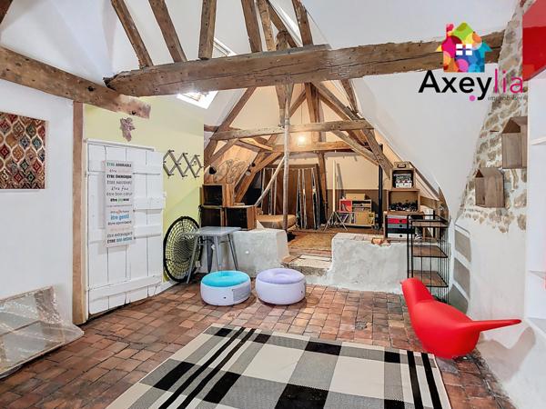 Charolles (71120) A VENDRE- CHAROLLES- MAISON FAMILIALE AVEC 5 GRANDES CHAMBRES ET JARDIN