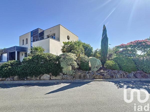 Maison à vendre 8 pièces 215 m² Laval