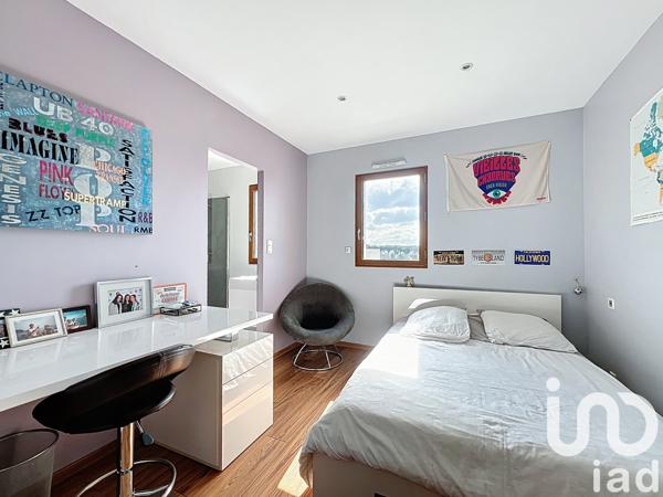 Maison à vendre 8 pièces 215 m² Laval