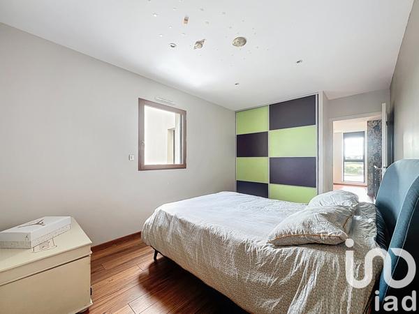 Maison à vendre 8 pièces 215 m² Laval